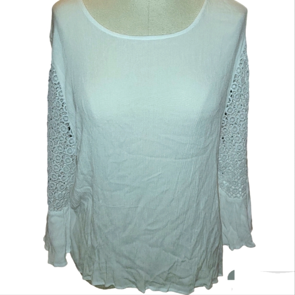 Cato, XL, White light weight blouse.